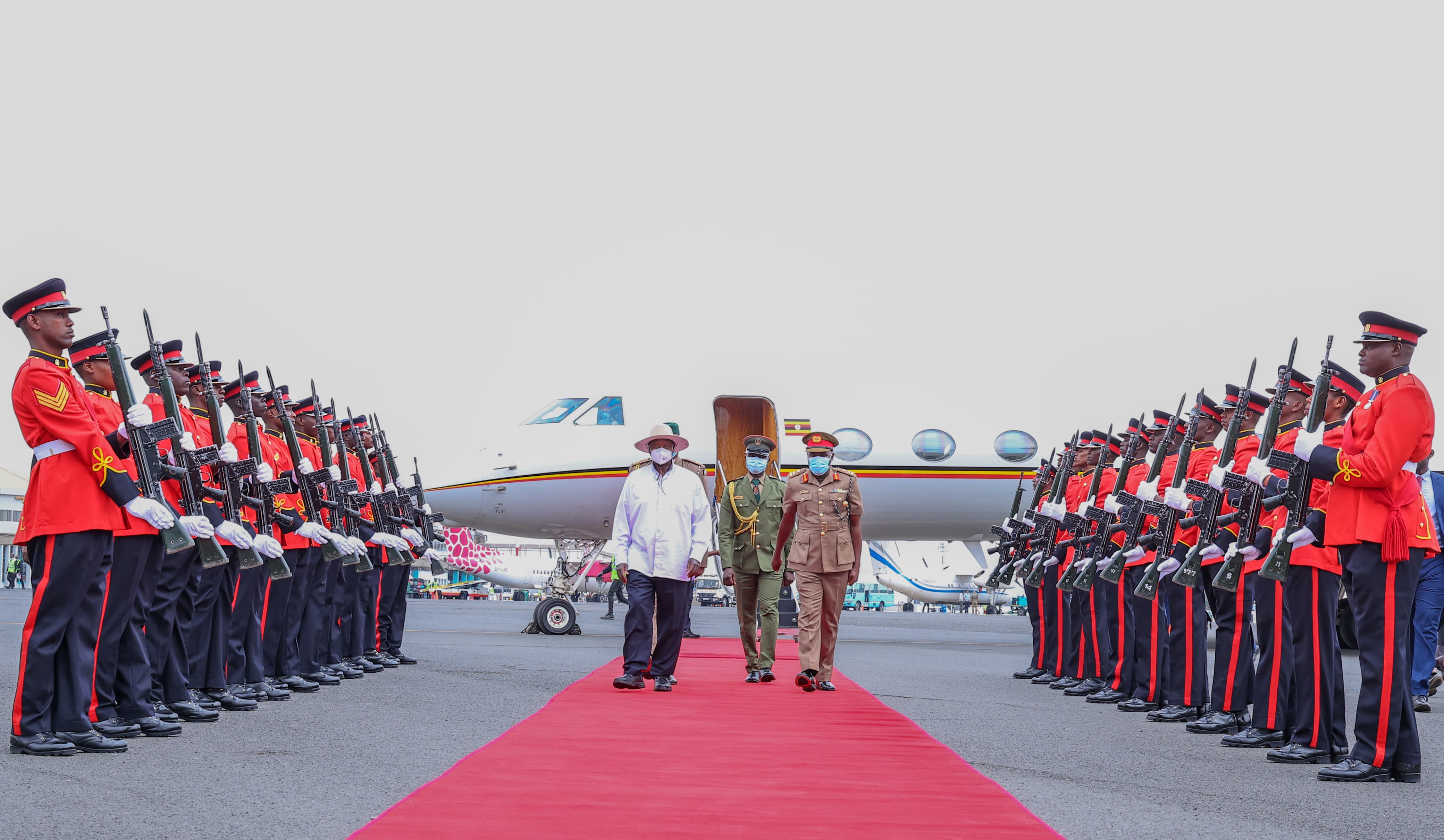 H.E. PRESIDENT YOWERI KAGUTA MUSEVENI ARRIVES IN NAIROBI FOR BILATERAL TALKS WITH PRESIDENT WILLIAM RUTO
