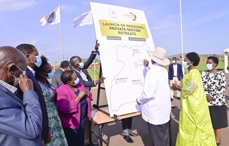 President Museveni Cautions Politicians, Civil Servants Frustrating Investors during the  4th Bi-Annual Presidential CEO forum held at Kiira Vehicle plant in Jinja